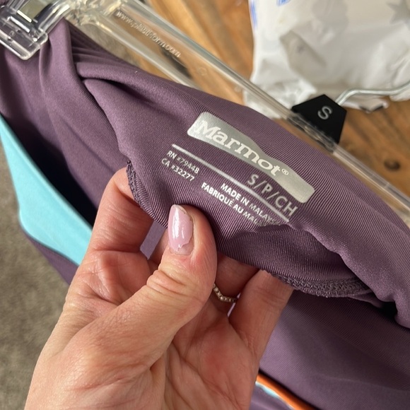 Marmot 7/8 Leggings Purple Blue Orange Size Small - Picture 11 of 11